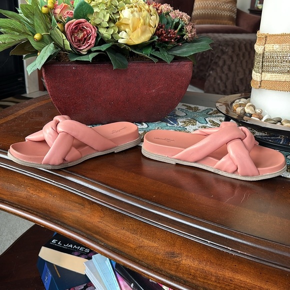 Brand New Universal Thread Cosette Padded Slide Sandals Coral Crisscross Casual - Picture 7 of 13